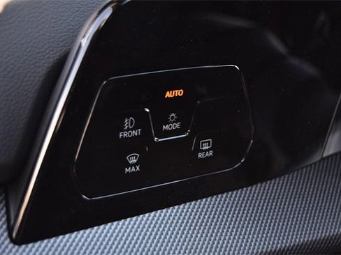 New 2026 Volkswagen GTI SE image 10