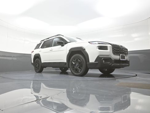 New 2026 Subaru Outback Limited AWD/4WD image 9