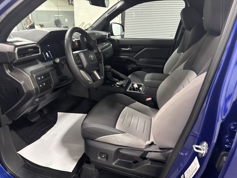 Used 2024 Toyota Tacoma TRD Off-Road image 11