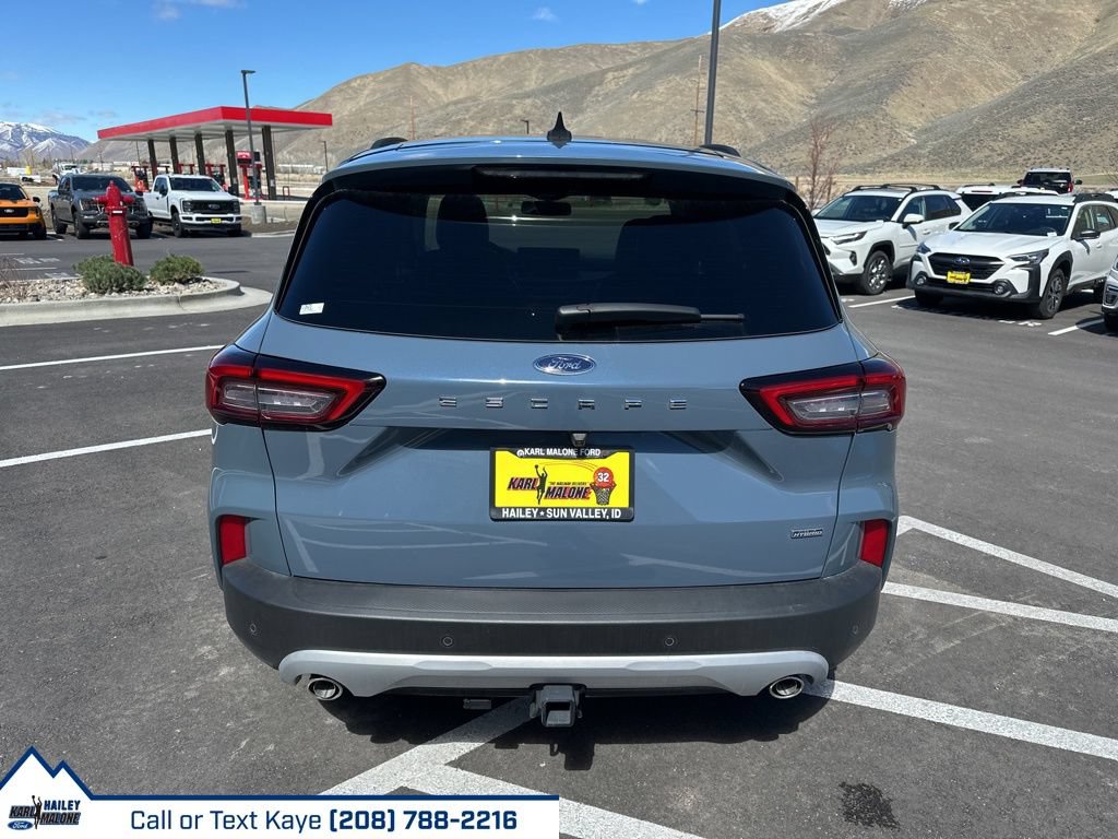 Used 2024 Ford Escape SE w/ PHEV Premium Package FWD image 4
