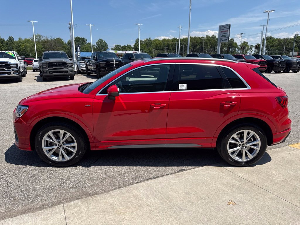 Used 2024 Audi Q3 2.0T Premium AWD/4WD image 10