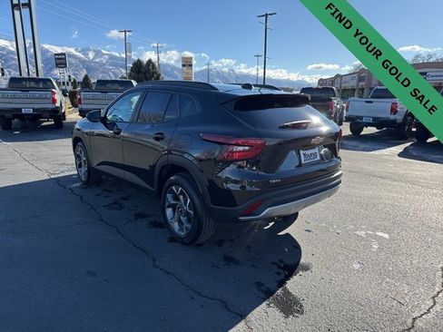 Certified 2025 Chevrolet Trax LT image 5