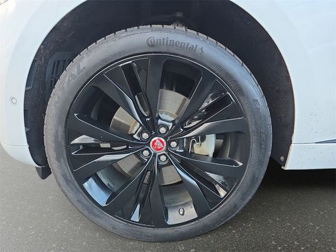 Used 2021 Jaguar F-PACE R-Dynamic S image 38