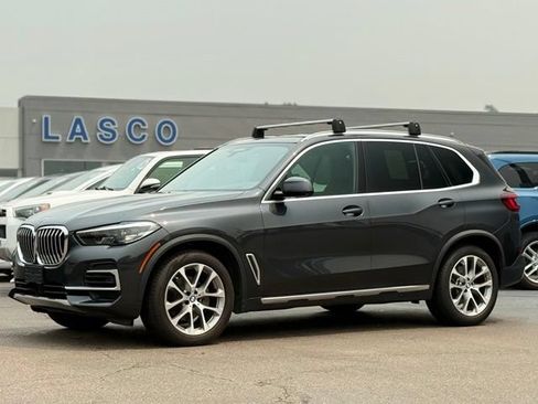 Used 2022 BMW X5 xDrive40i AWD/4WD image 1