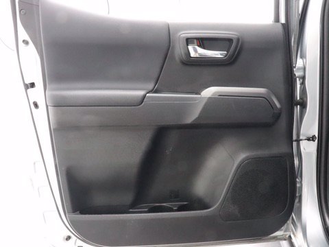 Used 2022 Toyota Tacoma TRD Off-Road AWD/4WD image 36