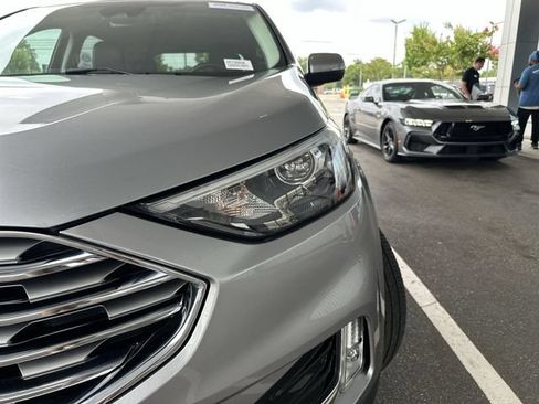 Certified 2024 Ford Edge Titanium AWD/4WD image 9