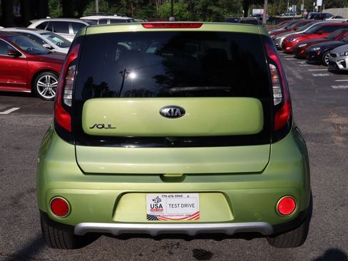 Used 2017 Kia Soul + FWD image 5