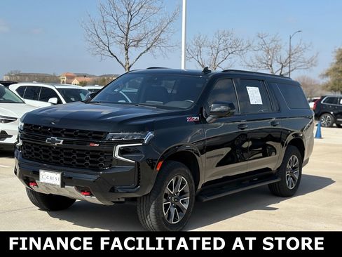 Used 2024 Chevrolet Suburban Z71 w/ Off-Road Capability Package image 2