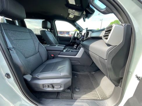 Used 2025 Toyota Tundra Limited image 23