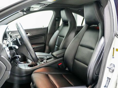 Used 2019 Mercedes-Benz CLA 250 image 13