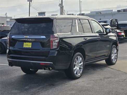 Used 2024 Chevrolet Tahoe High Country AWD/4WD image 6