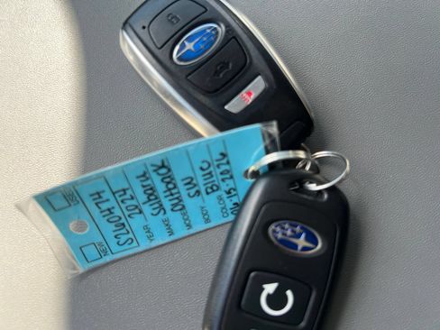 Used 2024 Subaru Outback Premium AWD/4WD image 26