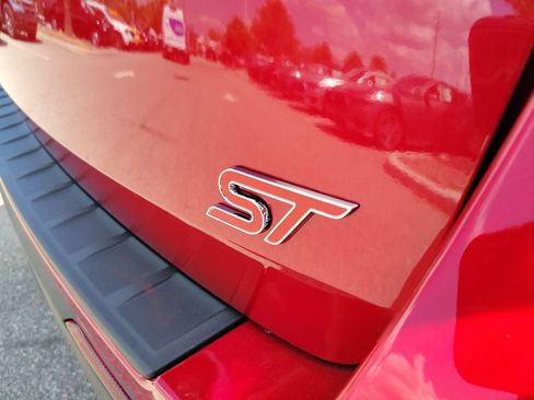 New 2026 Ford Explorer ST w/ Sun And Sound Package image 7