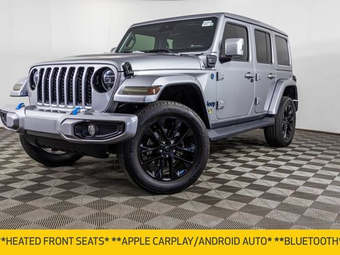 Used 2021 Jeep Wrangler Unlimited Sahara AWD/4WD image 2