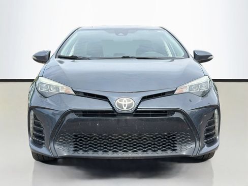 Used 2017 Toyota Corolla SE FWD image 3
