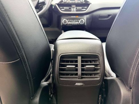 Used 2021 Ford Escape SEL w/ Technology Package AWD/4WD image 12