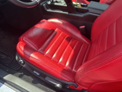 Used 2005 Ford Mustang GT Premium RWD image 10