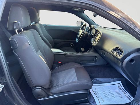 Used 2016 Dodge Challenger R/T RWD image 19