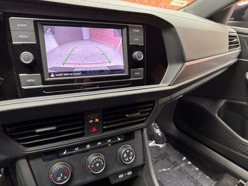 Used 2024 Volkswagen Jetta Sport FWD image 20