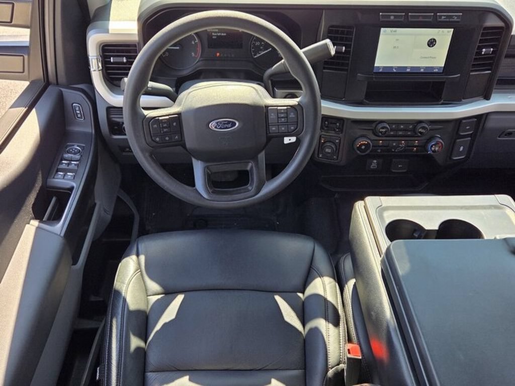 Used 2023 Ford F250 XL w/ FX4 Off-Road Package AWD/4WD image 9