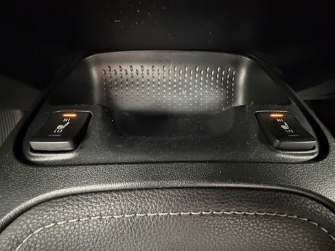 Used 2020 Toyota Corolla XSE FWD image 13