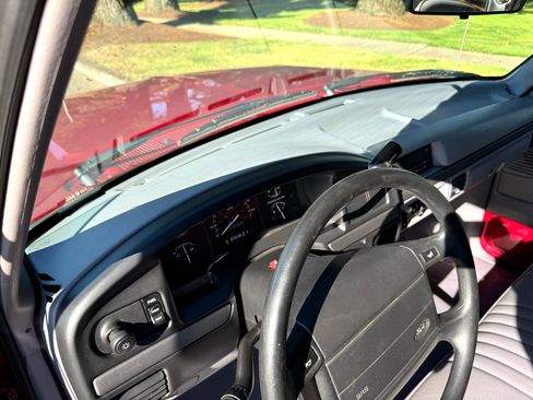 Used 1995 Ford F150 XL image 26