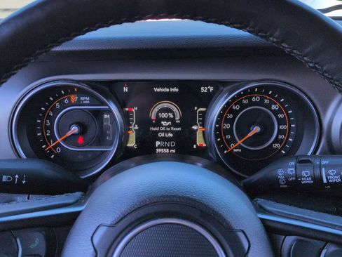 Used 2021 Jeep Wrangler Unlimited Sport image 34