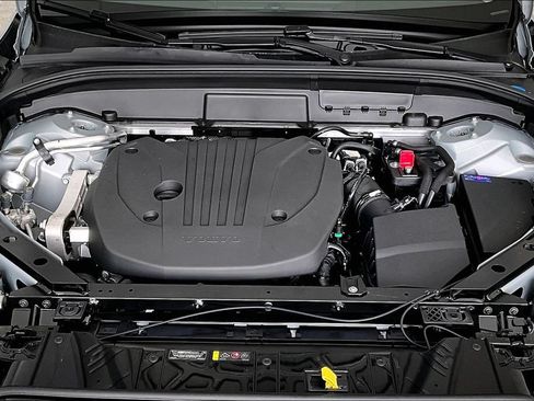 New 2026 Volvo XC60 B5 Core AWD/4WD image 33