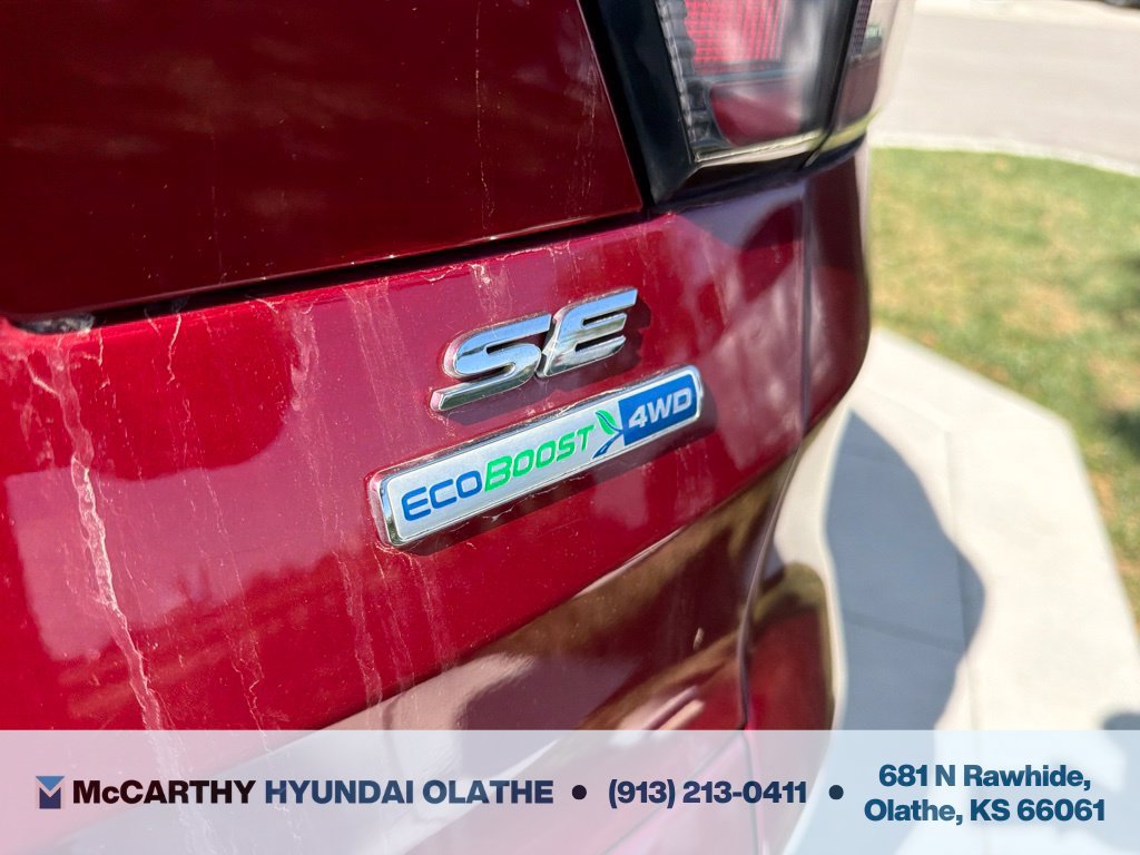 Used 2017 Ford Escape SE w/ SE Cold Weather Package AWD/4WD image 18
