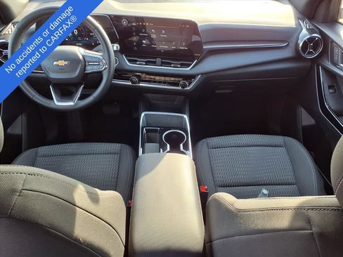 Used 2025 Chevrolet Equinox LT image 12