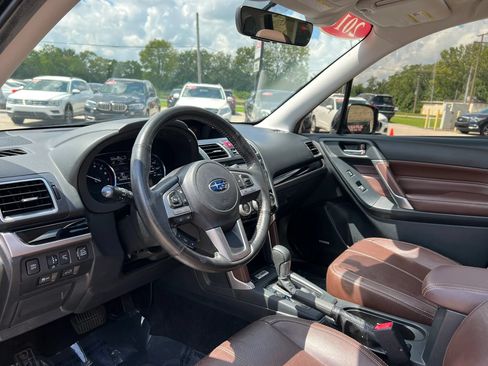 Used 2018 Subaru Forester 2.5i Touring w/ Popular Package #3B AWD/4WD image 14