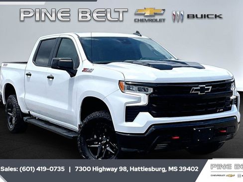 Used 2023 Chevrolet Silverado 1500 LT Trail Boss w/ Protection Package AWD/4WD image 1