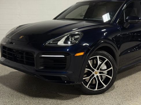 Used 2019 Porsche Cayenne S AWD/4WD image 3