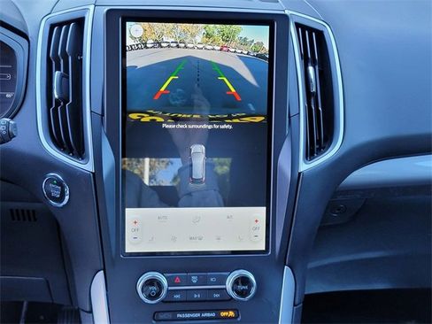 Used 2024 Ford Edge SEL image 28