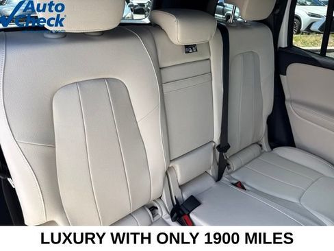 Used 2026 Mercedes-Benz GLB 250 4MATIC image 26