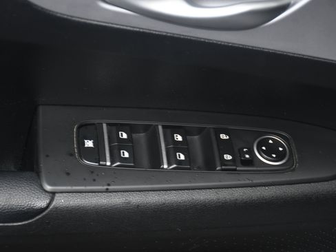 Used 2023 Kia Forte LXS FWD image 10