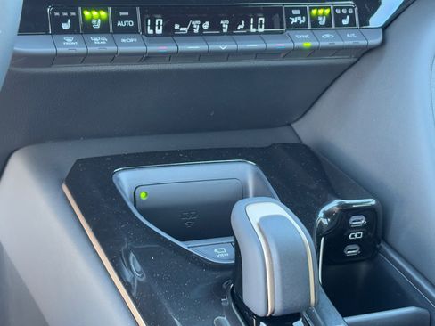 Used 2026 Toyota Crown Signia w/ Advanced Technology Package image 26