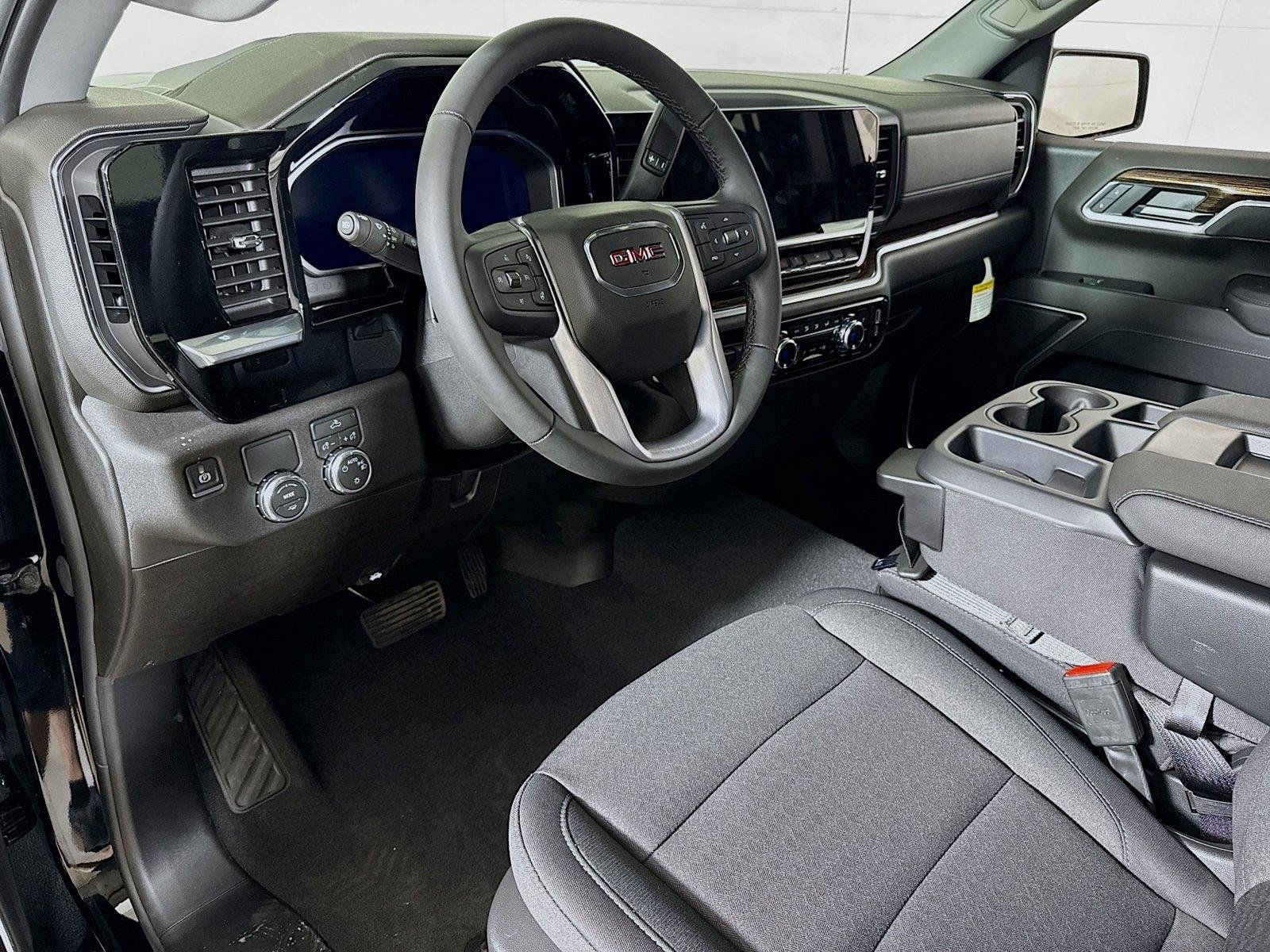 New 2026 GMC Sierra 1500 SLE w/ Preferred Package RWD image 5