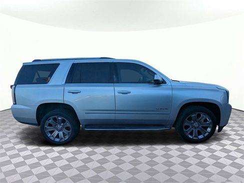 Used 2016 GMC Yukon SLE w/ Convenience Package image 2
