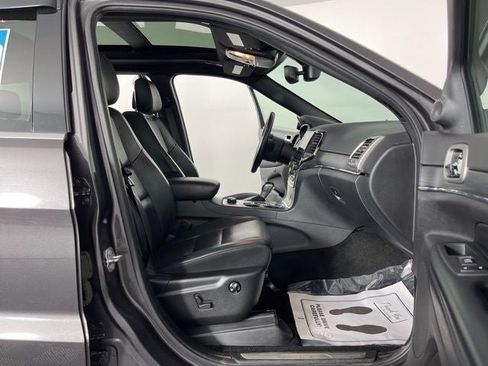 Used 2021 Jeep Grand Cherokee Limited w/ Luxury Group II image 39