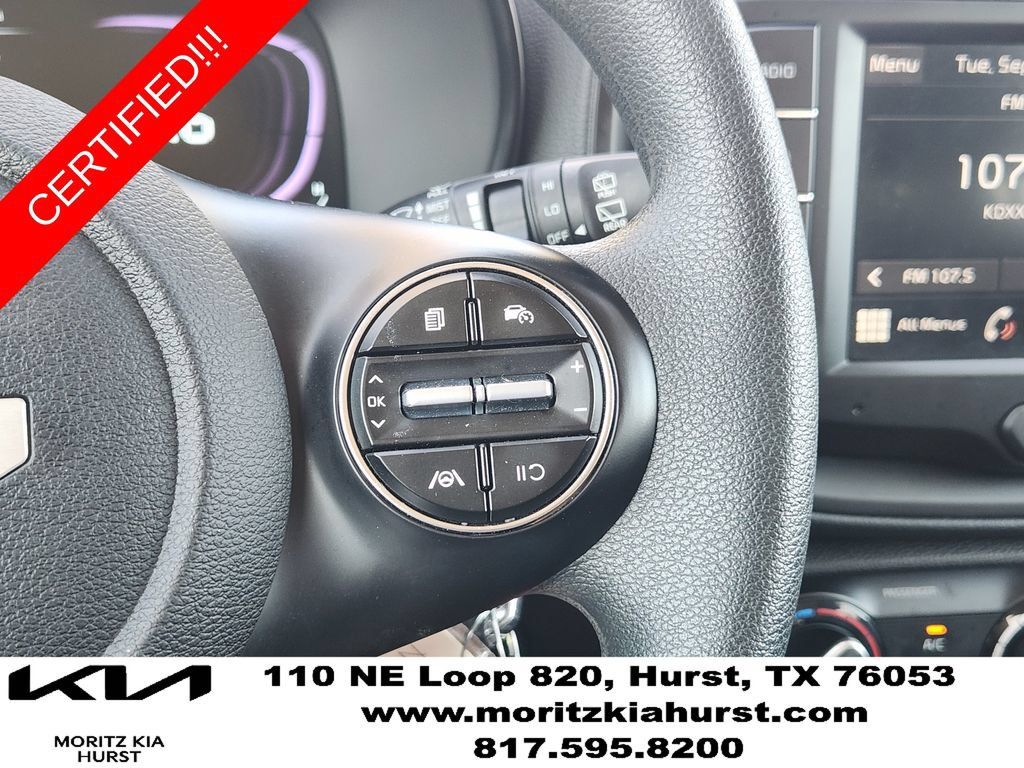 Certified 2025 Kia Soul LX w/ LX Technology Package FWD image 28