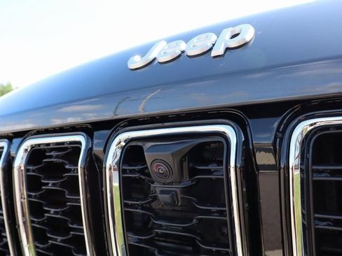 New 2025 Jeep Grand Cherokee Limited w/ Luxury Tech Group II image 6