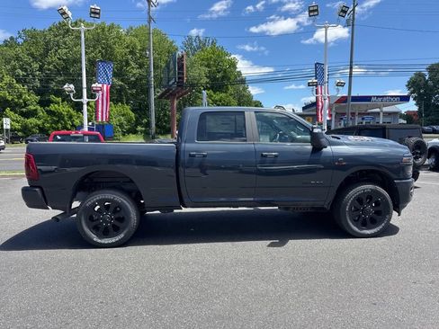 New 2026 RAM 2500 Laramie w/ Night Edition AWD/4WD image 4