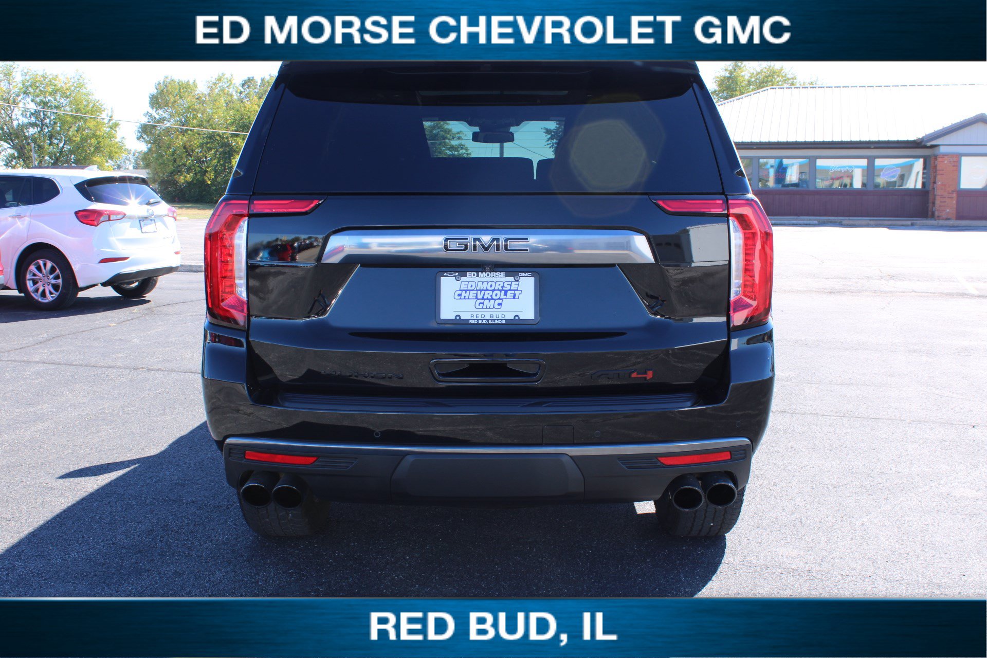 Used 2024 GMC Yukon AT4 AWD/4WD image 20