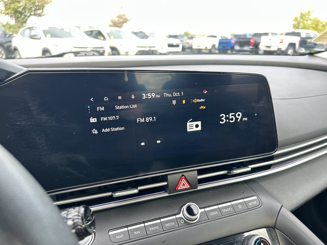 Used 2024 Hyundai Elantra SEL FWD image 26