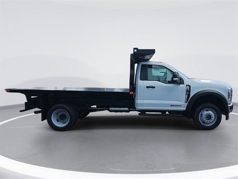New 2025 Ford F550 XL image 4