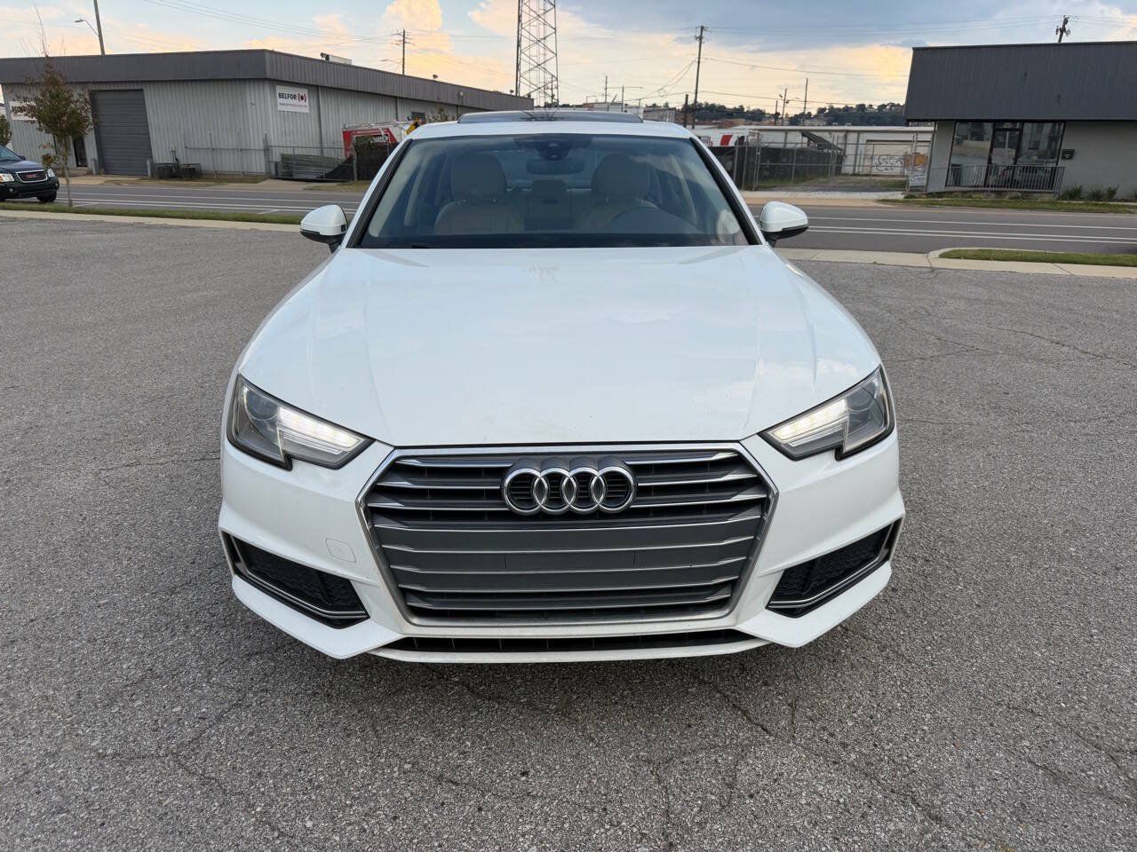Used 2019 Audi A4 2.0T Premium w/ Convenience Package FWD image 4