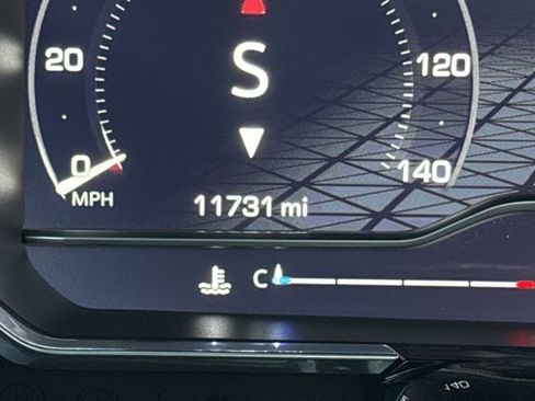 Used 2025 GMC Sierra 1500 Elevation w/ LPO, Elevation Black Package image 19