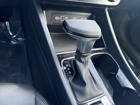 Used 2025 Hyundai Santa Cruz SEL FWD image 16