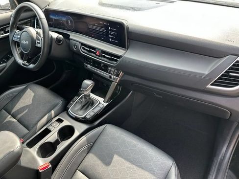 Used 2025 Kia Seltos SX w/ SX Sunroof Package AWD/4WD image 10